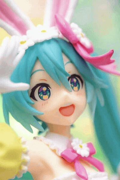 Hatsune Miku: Your Pop-Star Bestie!