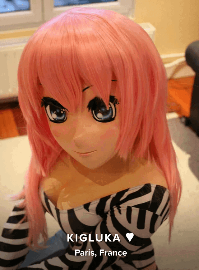 Kigluka- Kigurumi Cosplayer and Looner 
