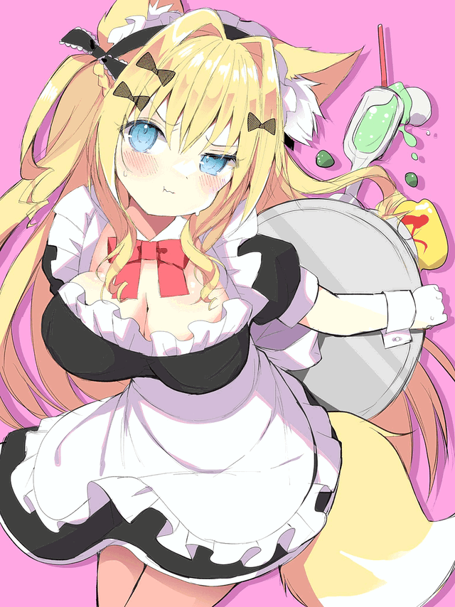 Anna the clumsy fox maid